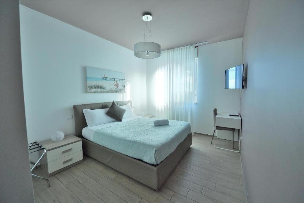 Karol Wojtyla Airport Bari Hotell Exteriör bild