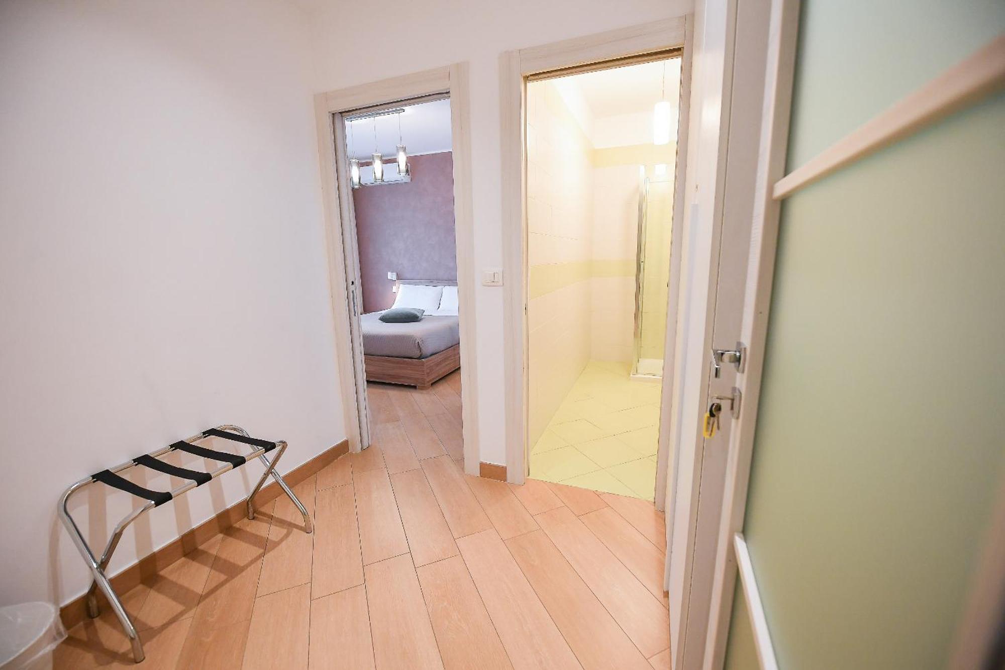 Karol Wojtyla Airport Bari Hotell Exteriör bild