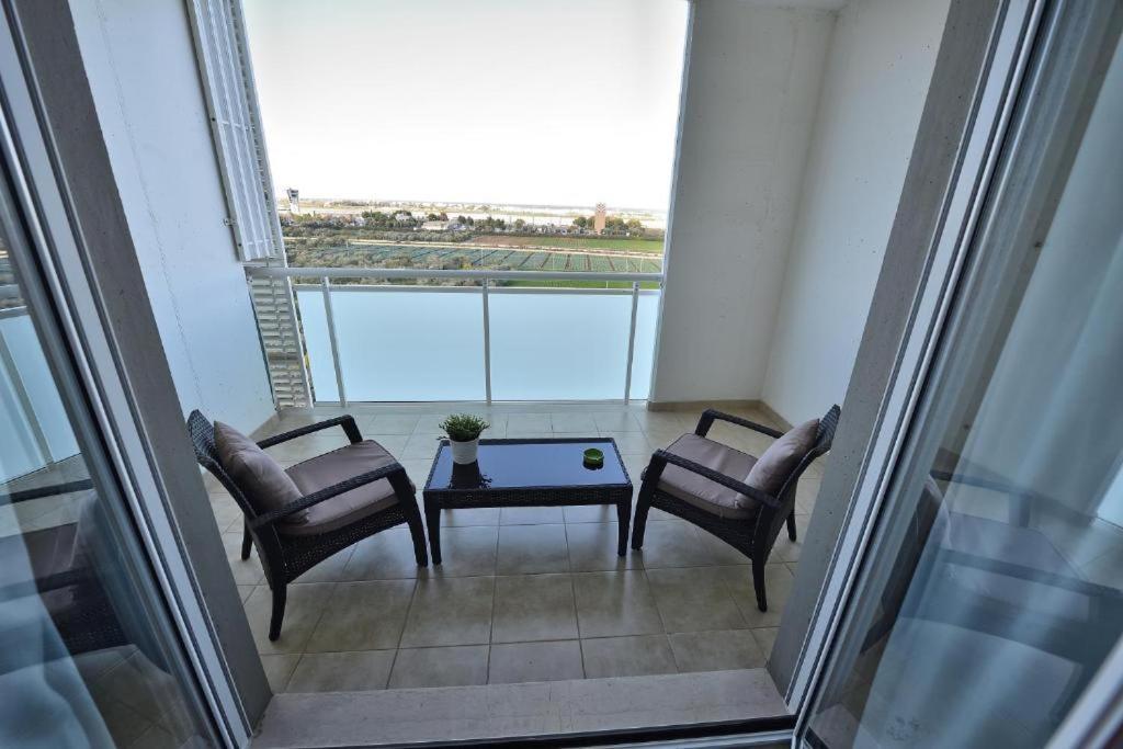 Karol Wojtyla Airport Bari Hotell Exteriör bild