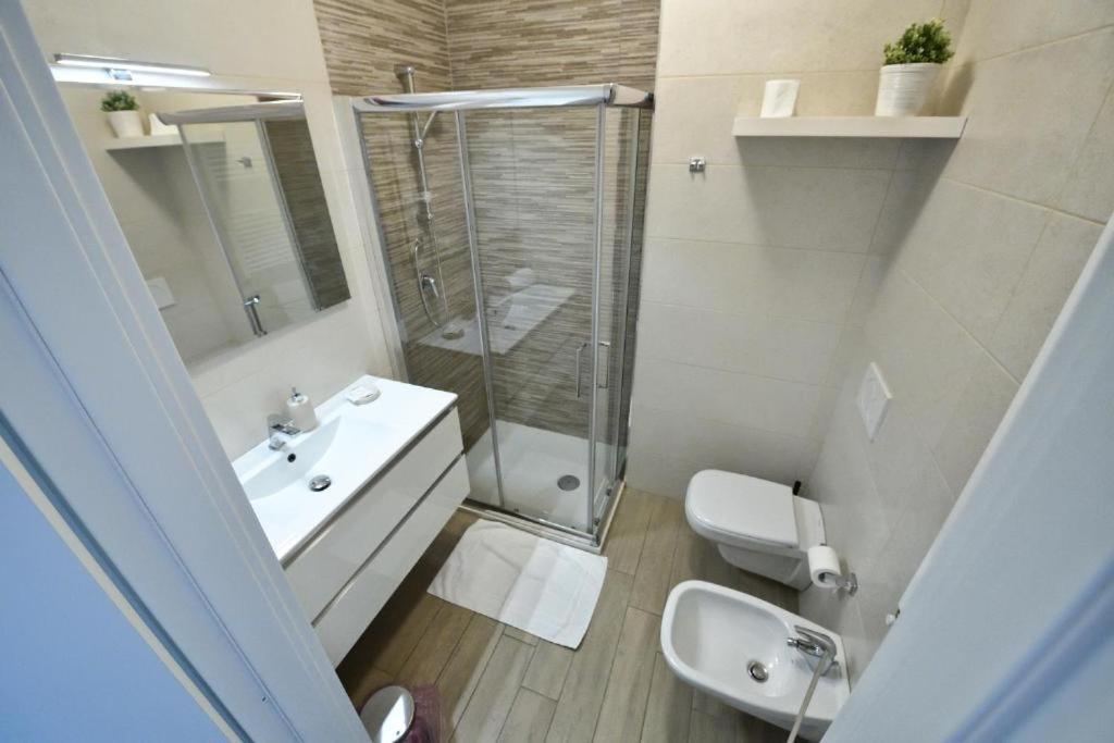 Karol Wojtyla Airport Bari Hotell Exteriör bild